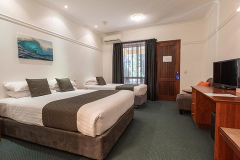 Stay Margaret River - Food Delivery Shop 13