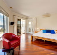Cottesloe Contemporary Villa - Food Delivery Shop
