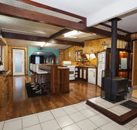 Rustic Retreat Esperance - Pet Food Australia