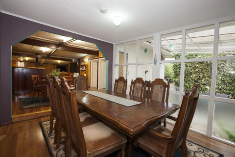 Rustic Retreat Esperance - Food Delivery Shop 15