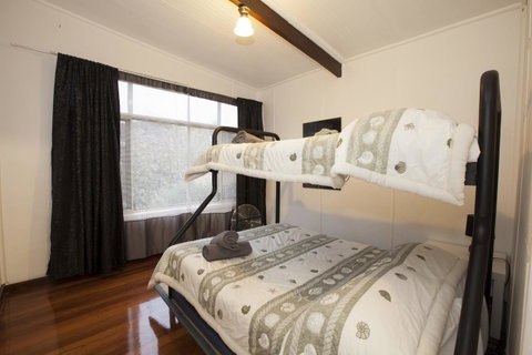 Rustic Retreat Esperance - Food Delivery Shop 26
