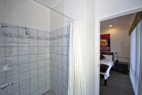 Margaret River Hideaway & Farmstay - Food Delivery Shop 15