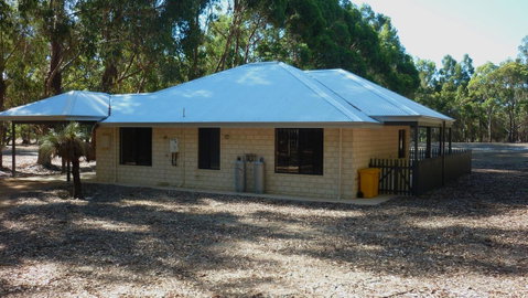 Margaret River Hideaway & Farmstay - Food Delivery Shop 7