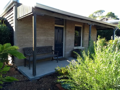 Hotham Ridge Estate - Food Delivery Shop 24