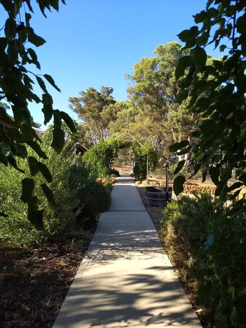 Hotham Ridge Estate - Food Delivery Shop 34