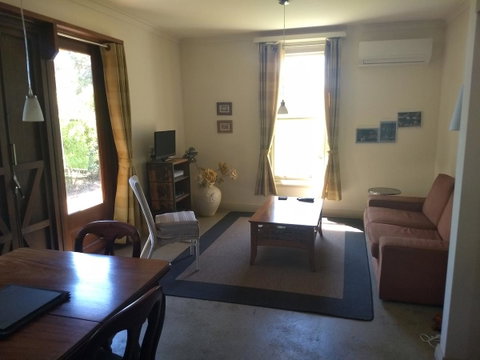 Hotham Ridge Estate - Food Delivery Shop 10