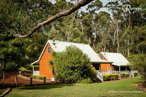 Riverglen Chalets - Food Delivery Shop 36