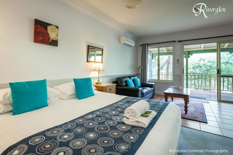 Riverglen Chalets - Food Delivery Shop 40