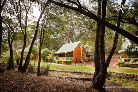 Riverglen Chalets - Food Delivery Shop 26