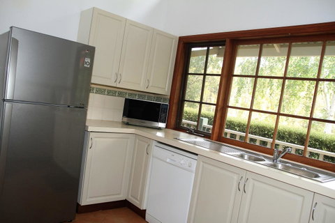 Riverglen Chalets - Food Delivery Shop 9