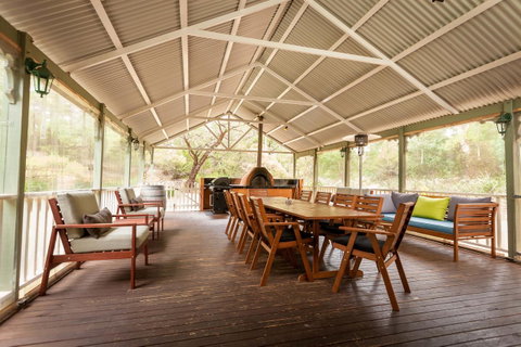Riverglen Chalets - Food Delivery Shop 21