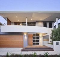 Adele's luxury South Beach apartment with King bed - Food Delivery Shop