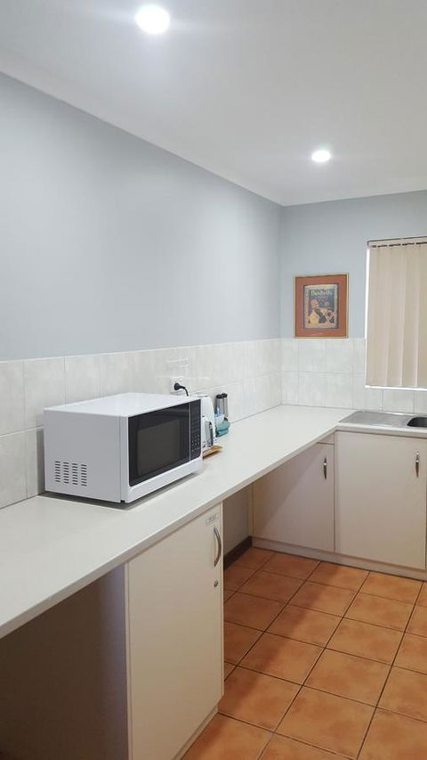 Kalbarri Seaview Villas - Food Delivery Shop 9