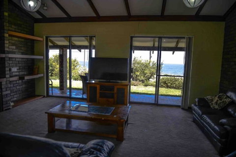 Geraldton Holliday Villas - Food Delivery Shop 10