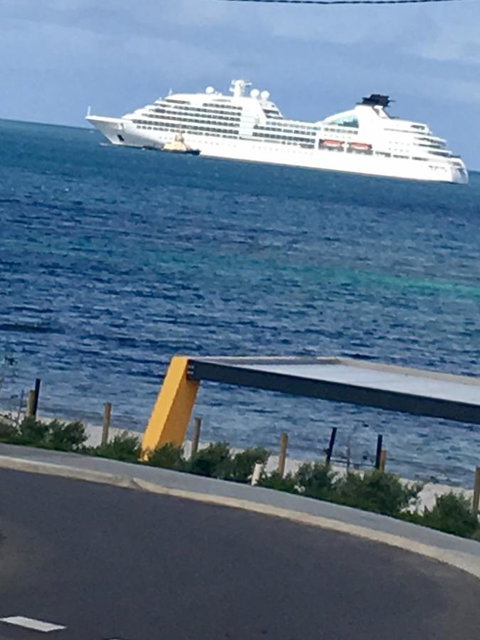 Geraldton Holliday Villas - Food Delivery Shop 23