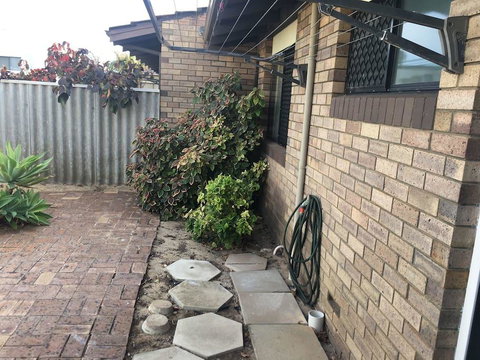 Geraldton Holliday Villas - Food Delivery Shop 38