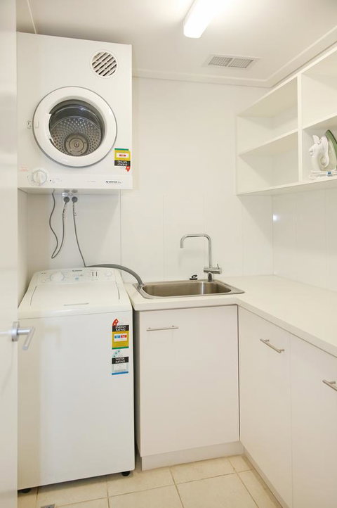Nesuto Geraldton - Food Delivery Shop 30
