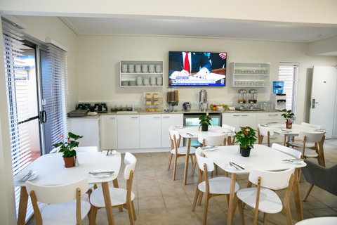 Nesuto Geraldton - Food Delivery Shop 22
