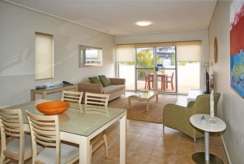 Nesuto Geraldton - Food Delivery Shop 28