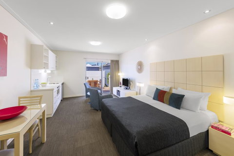 Nesuto Geraldton - Food Delivery Shop 15