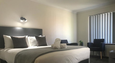 Hotel Clipper - Food Delivery Shop 0