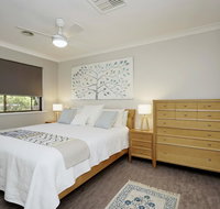 Marcus Villa Booragoon - Food Delivery Shop