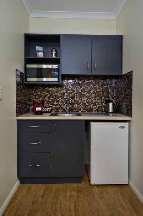 Vintages Accommodation - Food Delivery Shop 24