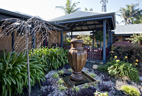 Vintages Accommodation - Food Delivery Shop 2