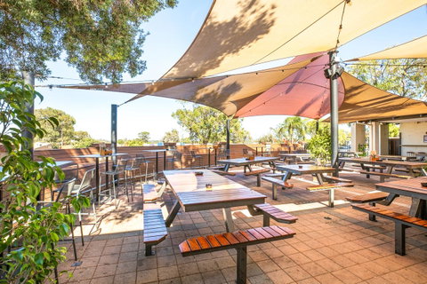 Nightcap At Wanneroo Tavern - Food Delivery Shop 7