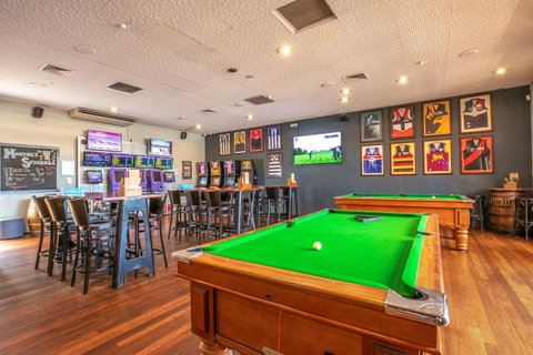 Nightcap At Wanneroo Tavern - Food Delivery Shop 5