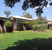 Adamsons Riverside Accommodation - Food Delivery Shop