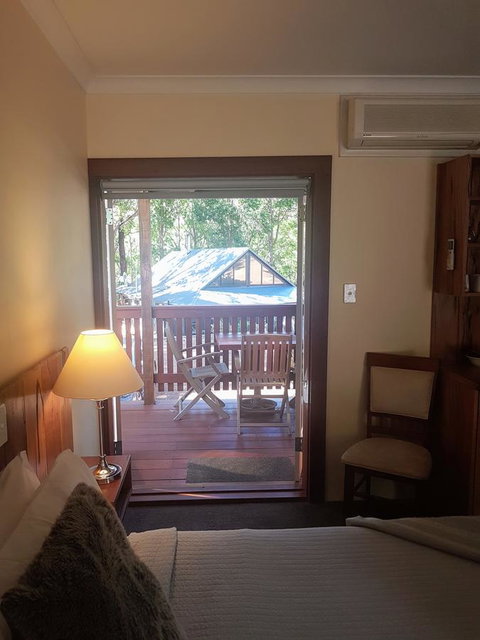 Adamsons Riverside Accommodation - Food Delivery Shop 10