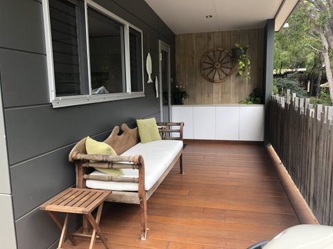 Banksia Luxury Villa - Food Delivery Shop 17
