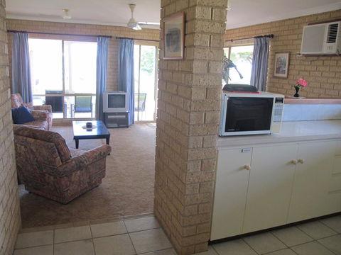 Kalbarri Riverfront Unit - Food Delivery Shop 15