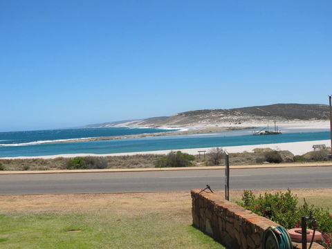 Kalbarri Riverfront Unit - Food Delivery Shop 1