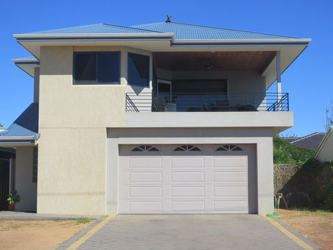 Kalbarri Riverfront Unit - Food Delivery Shop 3