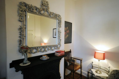 My Place Colonial Accommodation - Food Delivery Shop 32
