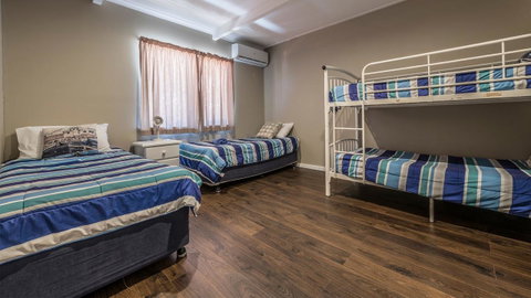 Kalbarri Sunset Villa - Food Delivery Shop 3