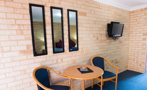 Kalbarri Palm Resort - Food Delivery Shop 16