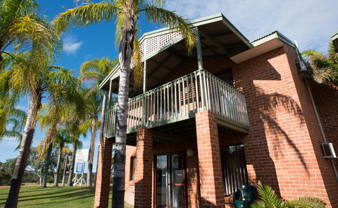 Kalbarri Palm Resort - Food Delivery Shop 8