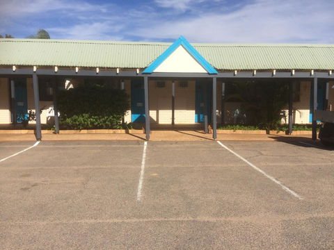 Kalbarri Palm Resort - Food Delivery Shop 2