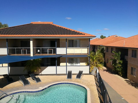 Kalbarri Edge Resort - Food Delivery Shop 29