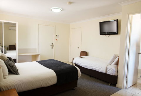 Kalbarri Edge Resort - Food Delivery Shop 13