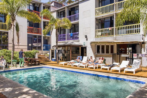 Billabong Backpackers Resort - Food Delivery Shop 30
