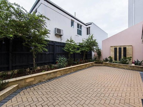 Highgate Modern Home (4 Mins To Perth City) - Food Delivery Shop 20