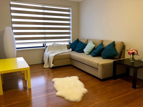 Highgate Modern Home (4 Mins To Perth City) - Food Delivery Shop 10