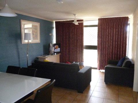Kalbarri Beach Resort - Food Delivery Shop 26