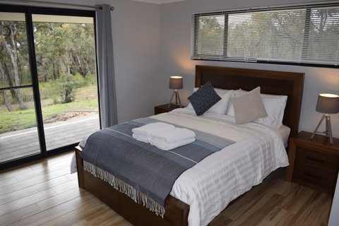 Eagle Bay House - Food Delivery Shop 0