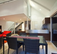 Osprey Holiday Village Unit 103/2 Bed - Ideal small family getaway apartment - Food Delivery Shop