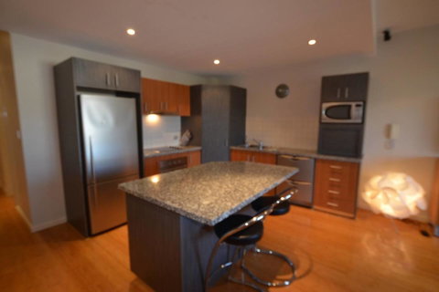 The Arcadia Apartment - Food Delivery Shop 5